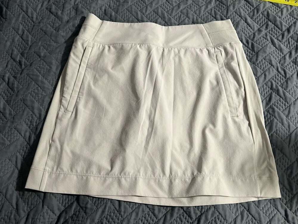 Athleta Brooklyn Skort Size 4 Tan Beige Ribbed Waist Athletic Golf Hiking